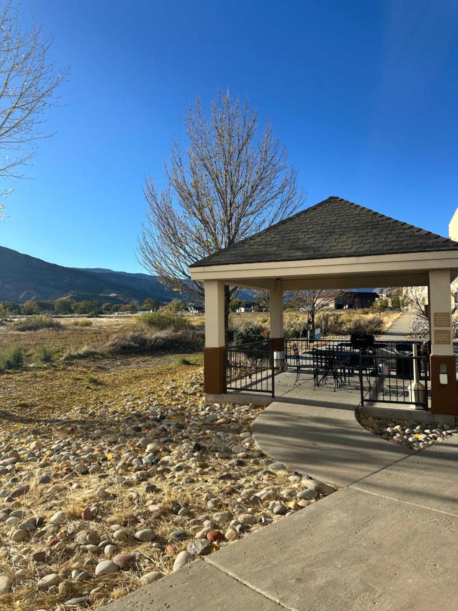 Western Slope Suites Parachute Dış mekan fotoğraf